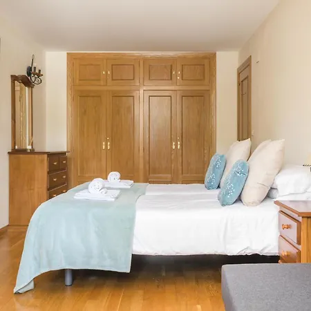 Appartamento ático A Residencial Caldares El Pueyo